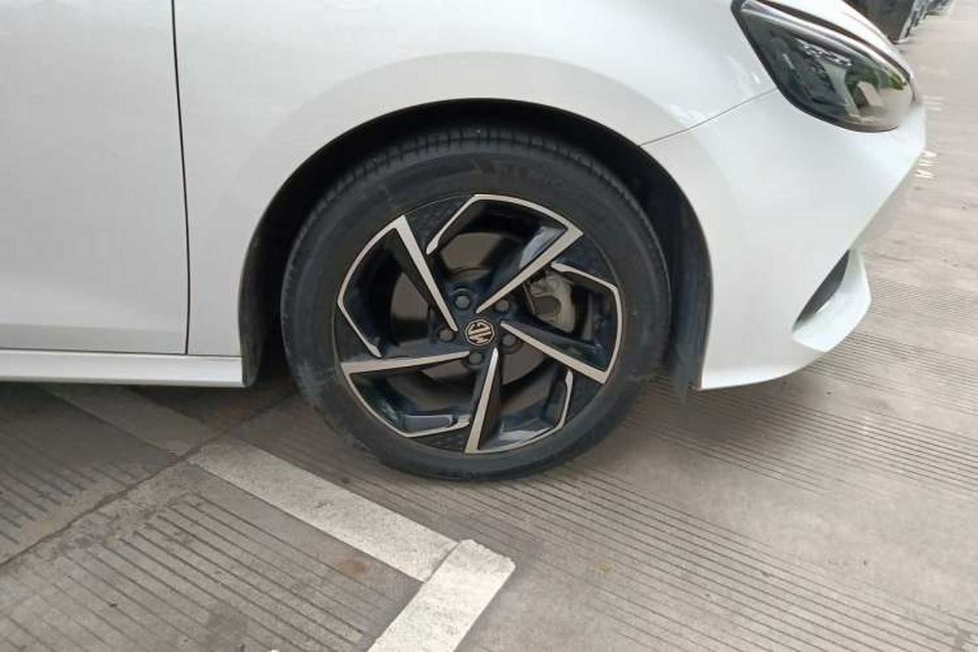 Used MG 5 2021 300TGI DCT Elegant Luxury Edition Right Front Wheel Hub