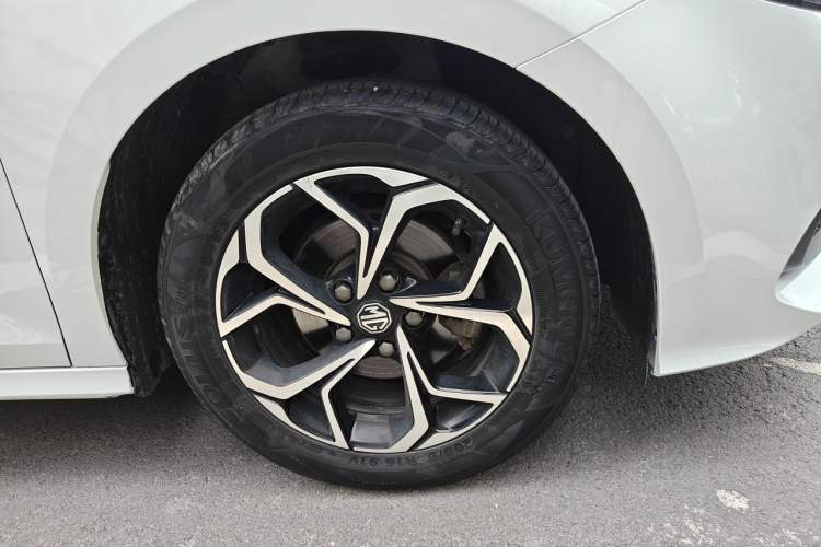 Used MG 5 2021 Revised Version 180 DVVT CVT Youth Luxury Edition Right Front Wheel Hub