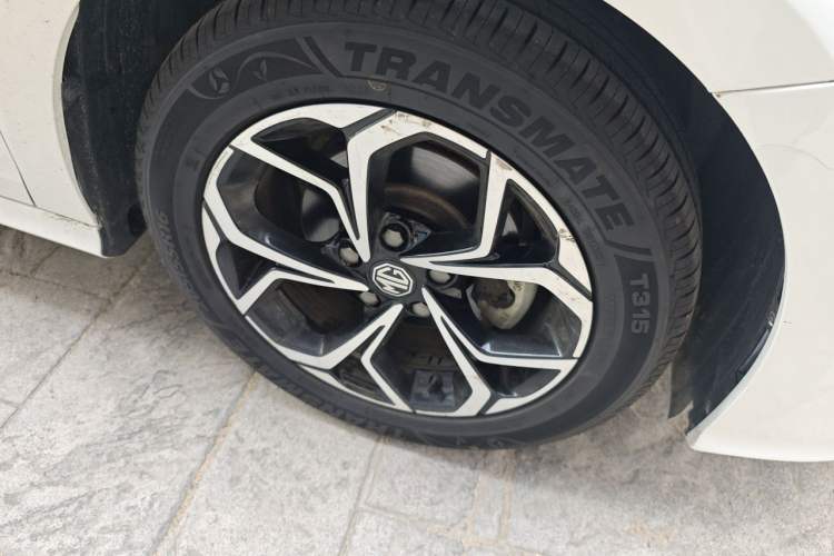 Used MG 5 2021 180 DVVT CVT Youth Luxury Edition Right Front Wheel Hub