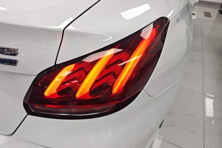 Used MG 5 2021 180 DVVT CVT Youth Luxury Edition Right Rear Taillight