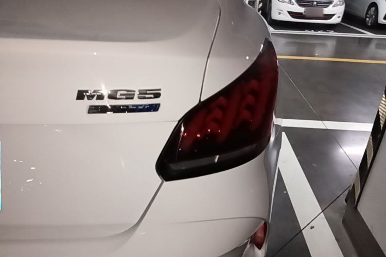 Used MG 5 2021 Revised 300TGI DCT Elegant Luxury Flagship Edition Right Rear Taillight