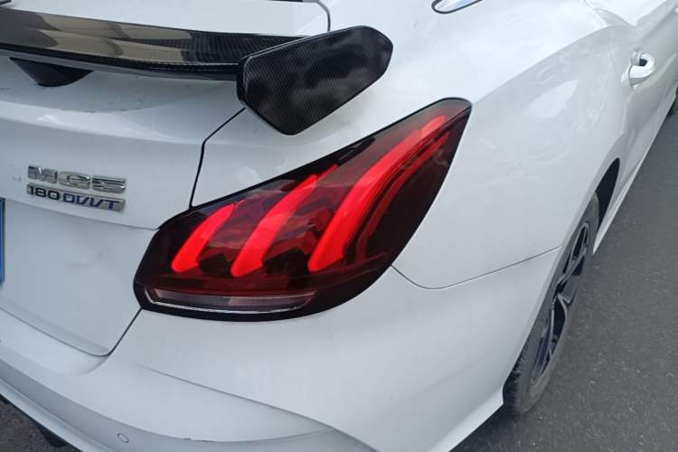 Used MG 5 2021 Revised Version 180 DVVT CVT Youth Luxury Edition Right Rear Taillight