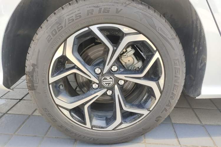 Used MG 5 2021 Revised Version 180 DVVT CVT Youth Luxury Edition Right Rear Wheel Hub