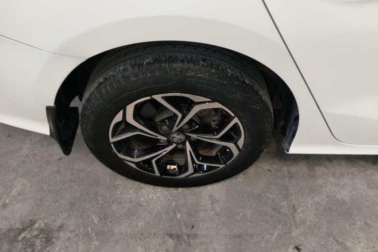 Used MG 5 2021 180 DVVT CVT Youth Luxury Edition Right Rear Wheel Hub