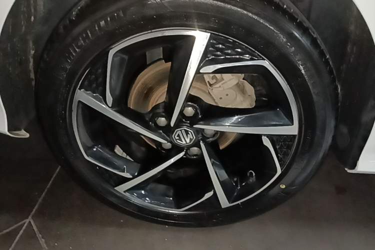 Used MG 5 2021 Revised 300TGI DCT Elegant Luxury Flagship Edition Right Rear Wheel Hub