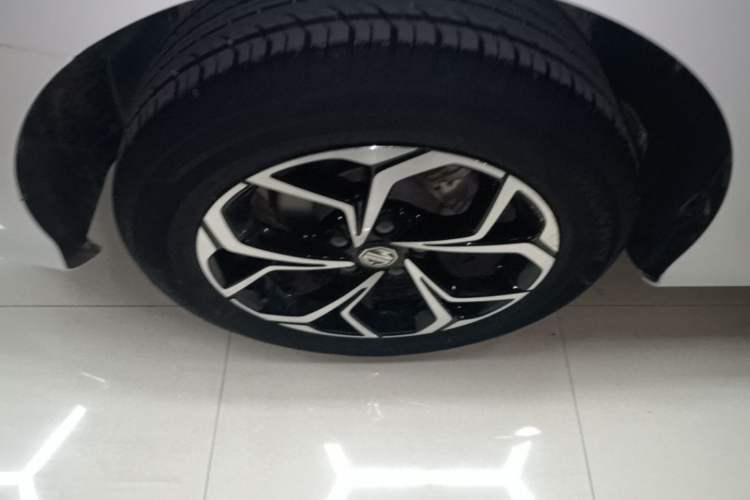 Used MG 5 2021 180 DVVT CVT Youthful Style Edition Right Rear Wheel Hub