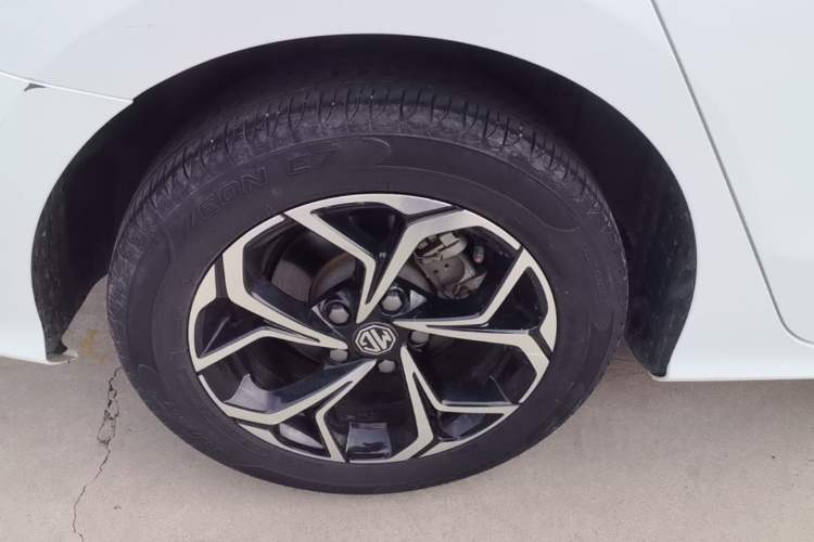 Used MG 5 2021 180 DVVT CVT Youth Luxury Edition Right Rear Wheel Hub