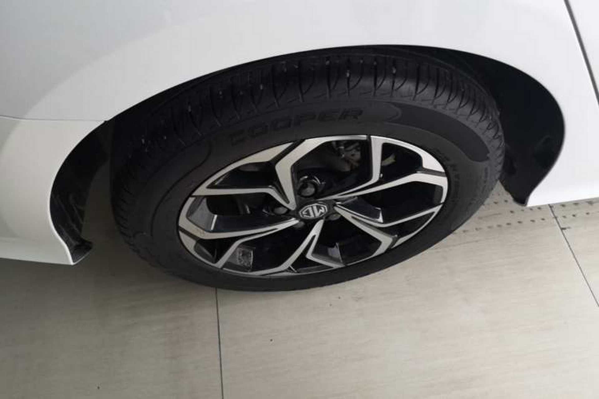 Used MG 5 2021 180 DVVT CVT Youth Luxury Edition Right Rear Wheel Hub