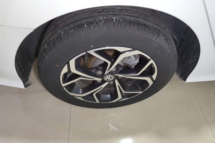 Used MG 5 2021 180 DVVT CVT Youth Luxury Edition Right Rear Wheel Hub