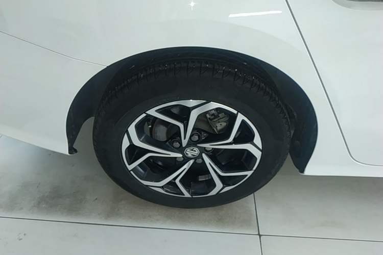 Used MG 5 2021 180 DVVT CVT Youth Luxury Edition Right Rear Wheel Hub