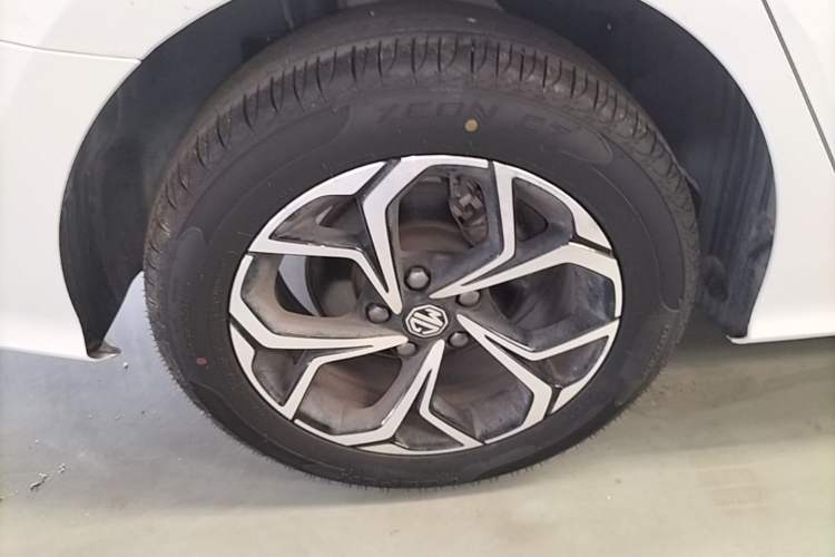 Used MG 5 2021 180 DVVT CVT Youth Luxury Edition Right Rear Wheel Hub