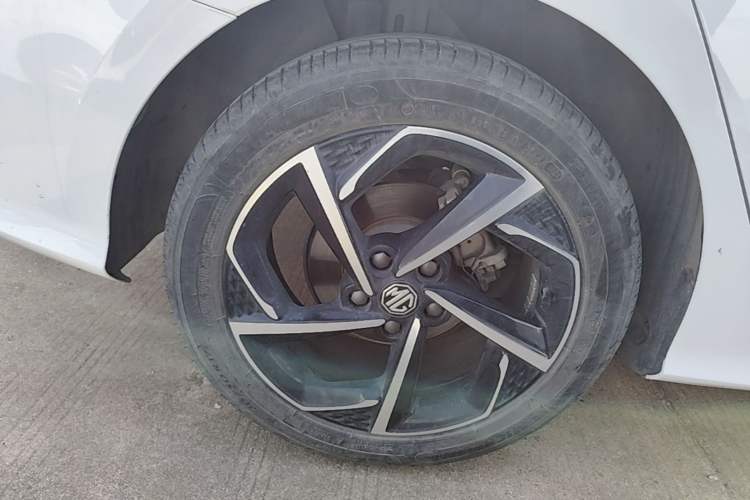 Used MG 5 2021 300TGI DCT Elegant Luxury Edition Right Rear Wheel Hub