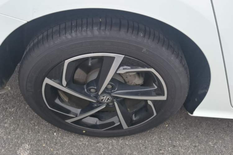 Used MG 5 2021 Revised 300TGI DCT Elegant Luxury Flagship Edition Right Rear Wheel Hub