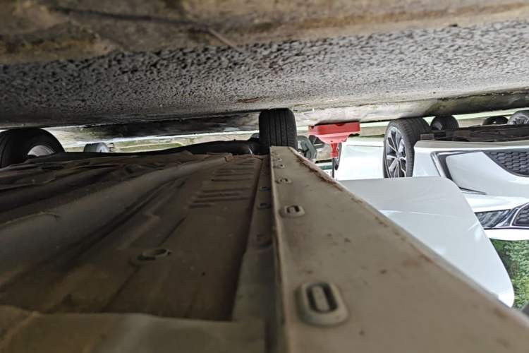 Used MG 5 2021 180 DVVT CVT Youth Luxury Edition Right Side Sill