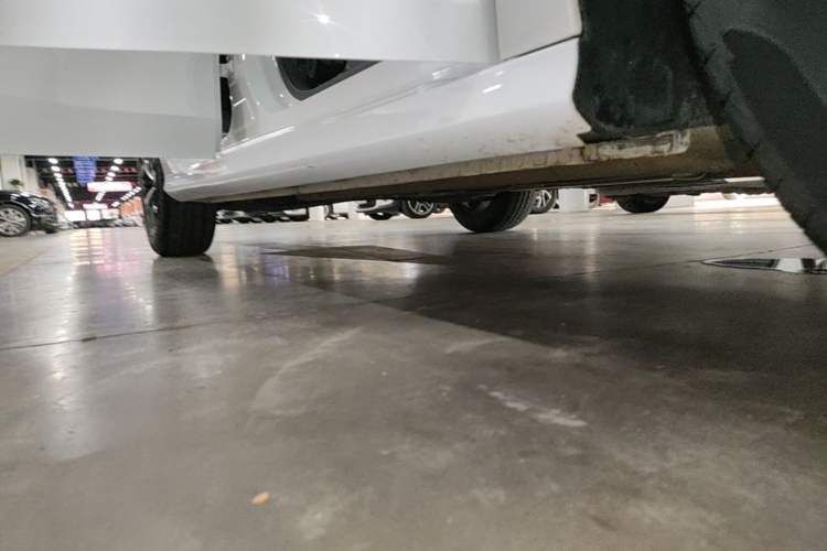 Used MG 5 2021 180 DVVT CVT Youth Luxury Edition Right Side Sill