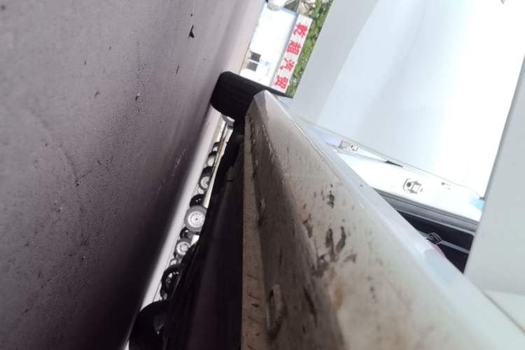 Used MG 5 2021 180 DVVT CVT Youth Luxury Edition Right Side Sill