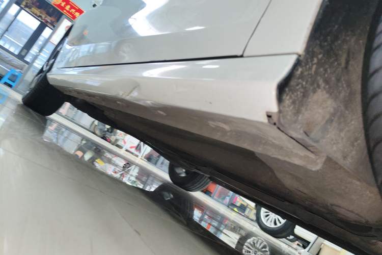 Used MG 5 2021 300TGI DCT Luxury Flagship Edition Right Side Sill