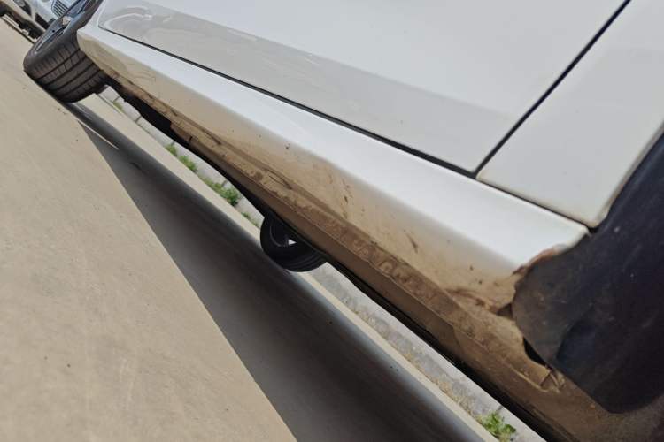 Used MG 5 2021 Revised 300TGI DCT Qingshè Luxurious Enjoyment Edition Right Side Sill