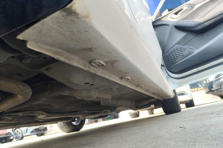 Used MG 5 2021 Revised Version 180 DVVT CVT Youth Luxury Edition Right Side Sill
