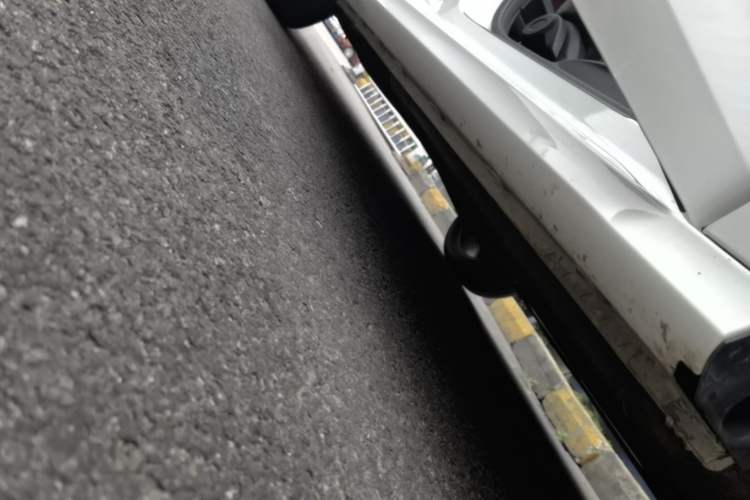 Used MG 5 2021 Revised 300TGI DCT Elegant Luxury Flagship Edition Right Side Sill
