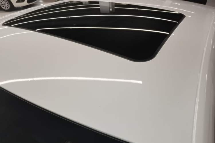 Used MG 5 2021 180 DVVT CVT Youth Luxury Edition Roof