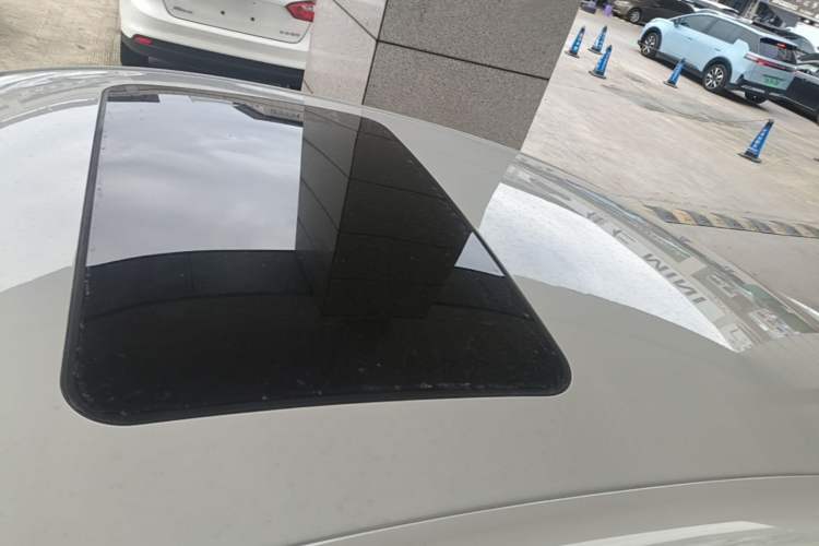 Used MG 5 2021 180 DVVT CVT Youth Luxury Edition Roof