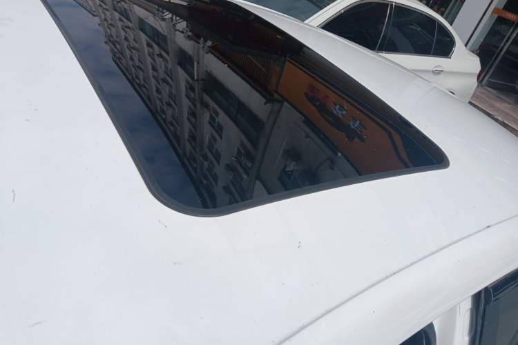 Used MG 5 2021 300TGI DCT Elegant Luxury Edition Roof