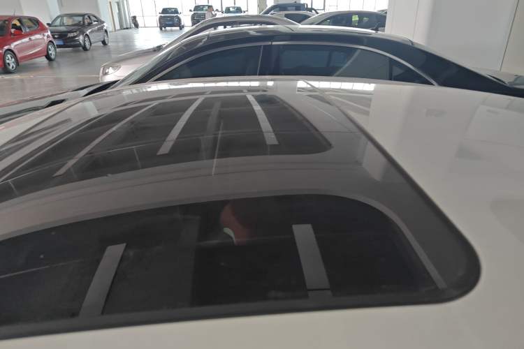 Used MG 5 2021 180 DVVT CVT Youth Luxury Edition Roof