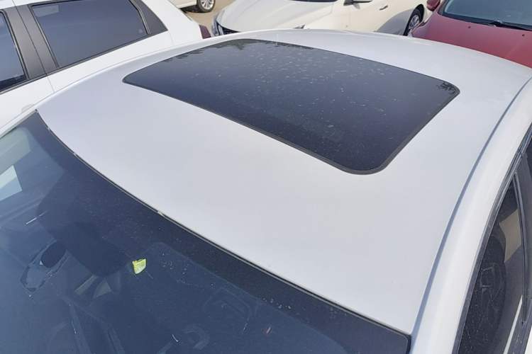 Used MG 5 2021 300TGI DCT Elegant Luxury Edition Roof