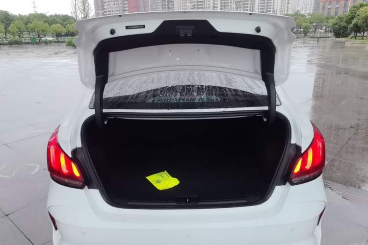 Used MG 5 2021 Revised Version 180 DVVT CVT Youth Luxury Edition Trunk