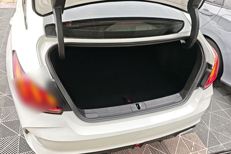 Used MG 5 2021 Revised Version 180 DVVT CVT Youth Luxury Edition Trunk