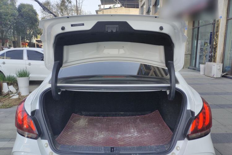Used MG 5 2021 Revised Version 180 DVVT CVT Youth Luxury Edition Trunk