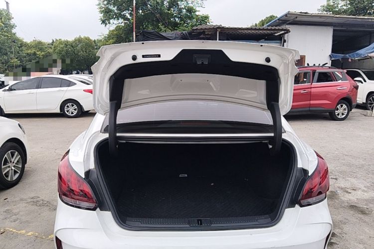 Used MG 5 2021 180 DVVT CVT Youth Luxury Edition Trunk