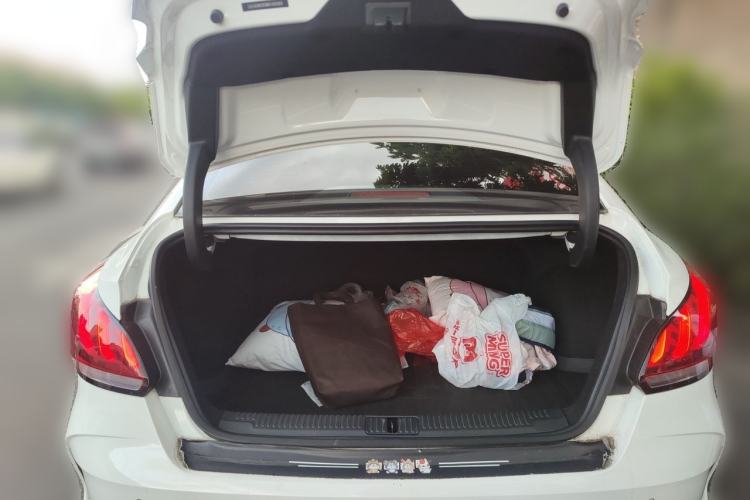 Used MG 5 2021 180 DVVT CVT Youth Luxury Edition Trunk