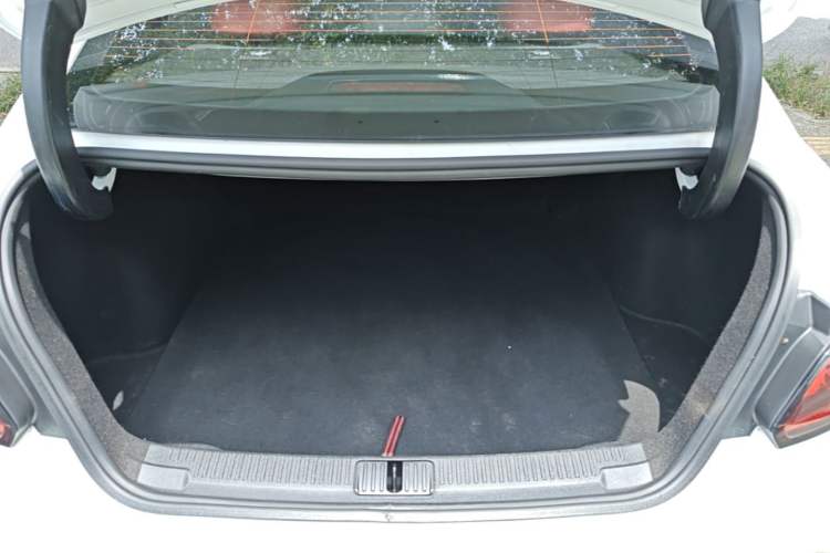 Used MG 5 2021 180 DVVT CVT Youth Luxury Edition Trunk
