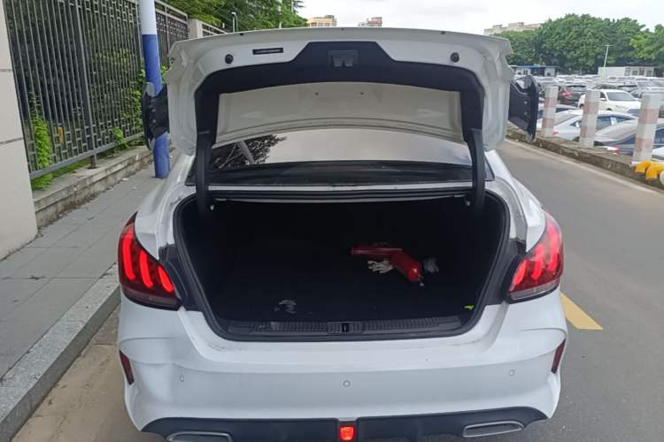 Used MG 5 2021 Revised Version 180 DVVT CVT Youth Luxury Edition Trunk