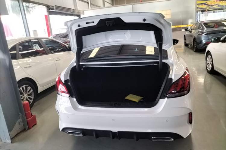 Used MG 5 2021 180 DVVT CVT Youth Luxury Edition Trunk