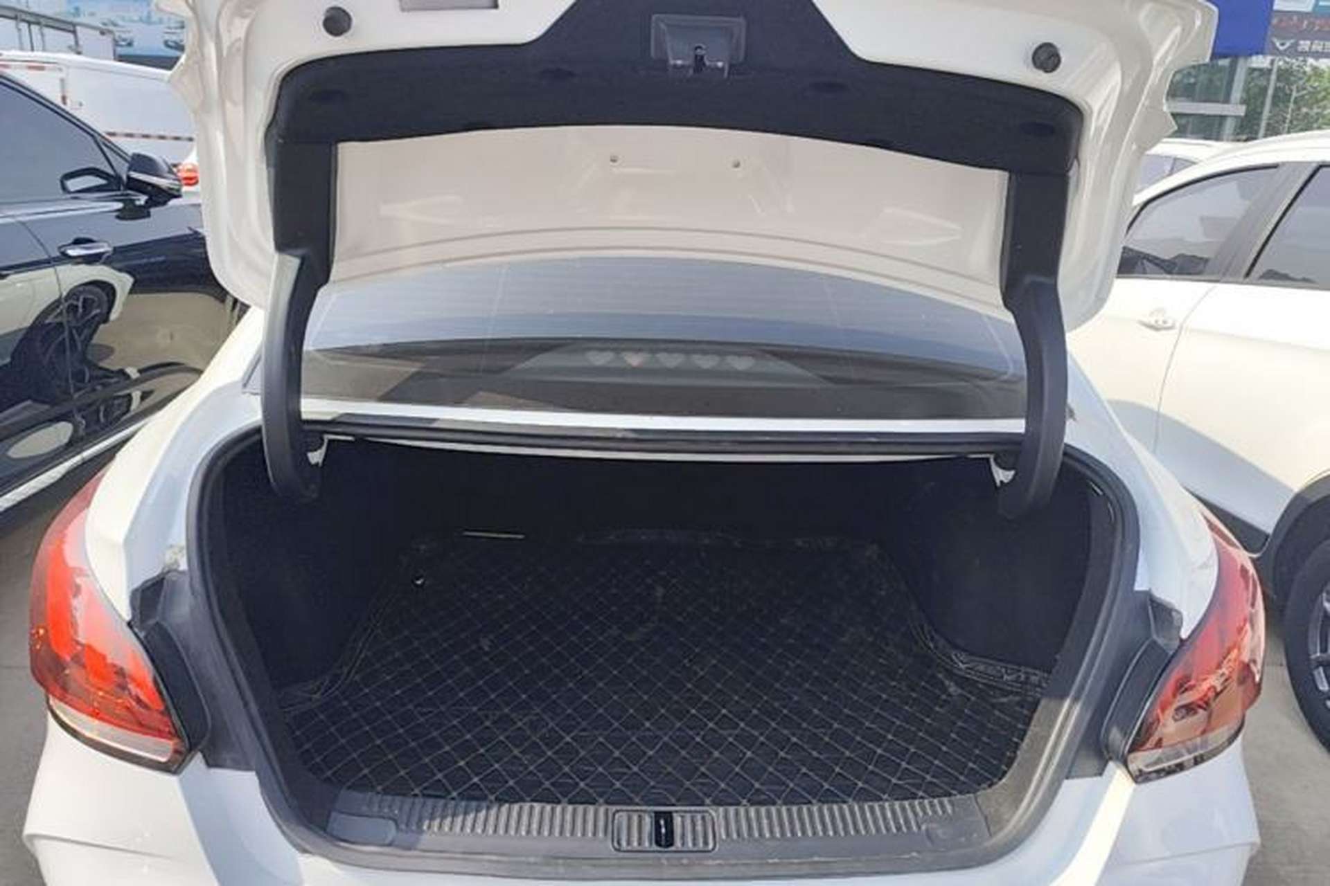 Used MG 5 2021 300TGI DCT Elegant Luxury Edition Trunk