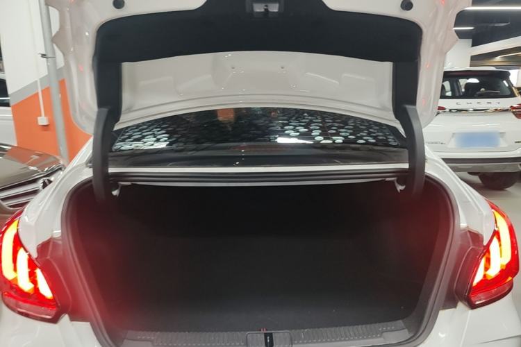 Used MG 5 2021 180 DVVT Manual Youth Luxury Edition Trunk