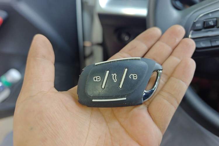Used MG 5 2021 180 DVVT CVT Youth Luxury Edition Vehicle Key
