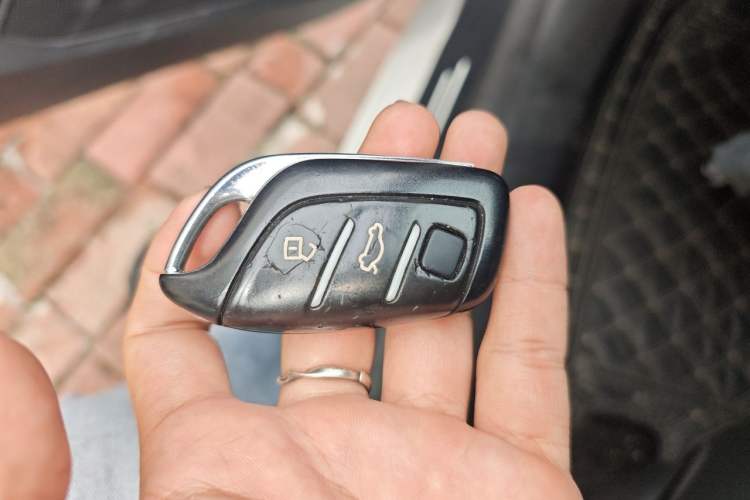 Used MG 5 2021 Revised Version 180 DVVT CVT Youth Luxury Edition Vehicle Key
