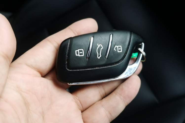 Used MG 5 2021 Revised Version 180 DVVT CVT Youth Luxury Edition Vehicle Key