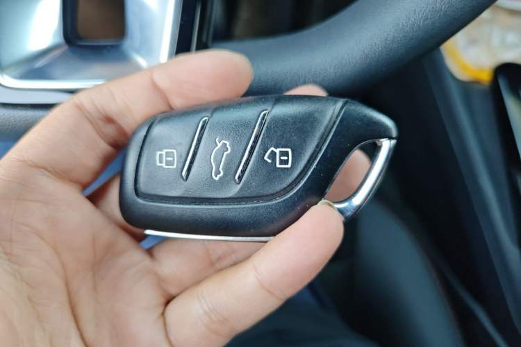 Used MG 5 2021 Revised Version 180 DVVT CVT Youth Luxury Edition Vehicle Key