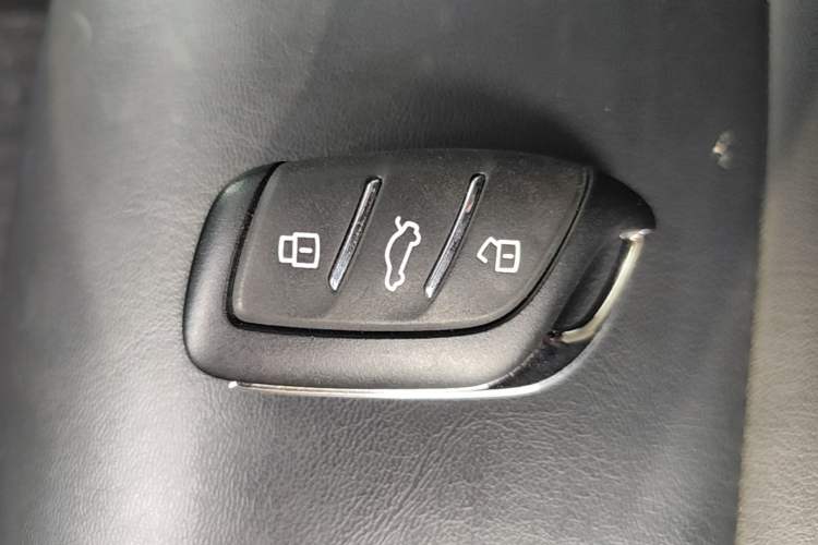 Used MG 5 2021 300TGI DCT Elegant Luxury Edition Vehicle Key