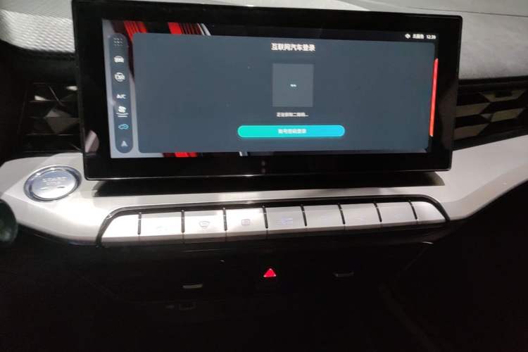 Used MG 5 2021 Revised Version 180 DVVT CVT Youth Luxury Edition Audio And AC Panel