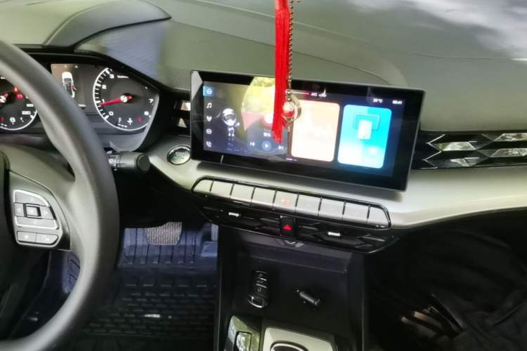 Used MG 5 2021 300TGI DCT Elegant & Trendy Edition Audio And AC Panel