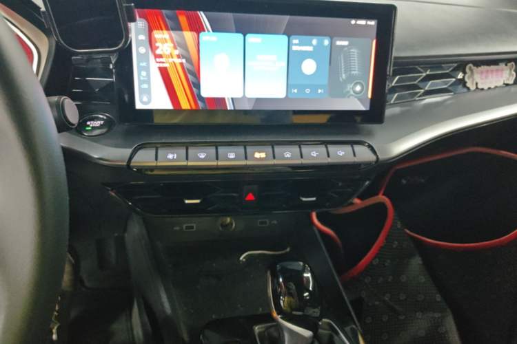Used MG 5 2021 180 DVVT CVT Youth Luxury Edition Audio And AC Panel