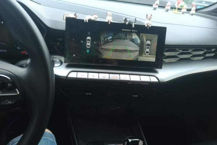 Used MG 5 2021 180 DVVT CVT Youth Luxury Edition Audio And AC Panel
