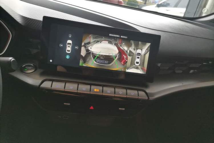 Used MG 5 2021 Revised Version 180 DVVT CVT Youth Luxury Edition Audio And AC Panel