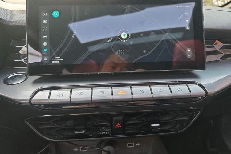 Used MG 5 2021 180 DVVT CVT Youth Luxury Edition Audio And AC Panel
